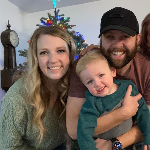 Meet your Posher, Taylor - Picture 1 of 1